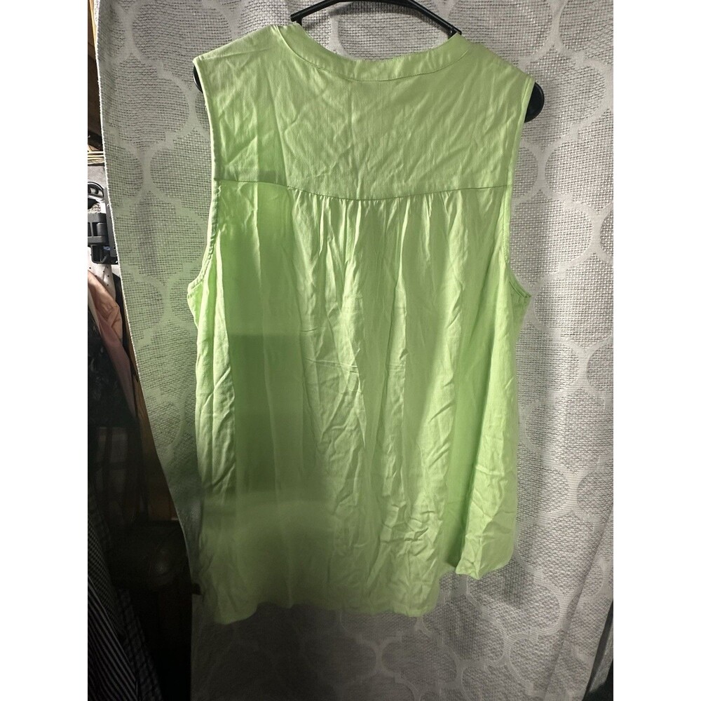 NWT Torrid Harper Neon Lime Green Georgette Sleeveless Henley Blouse Plus Size - Picture 5 of 5